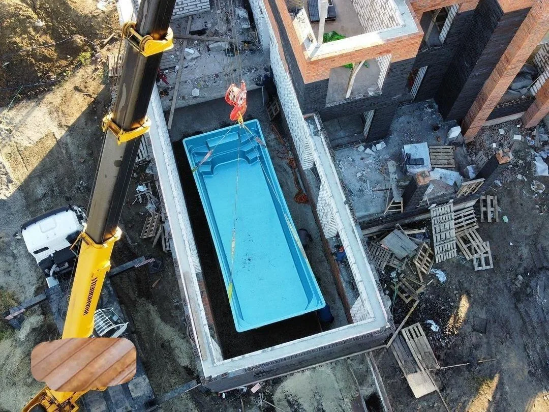 Laguna 9 — зона отдыха у бассейна в Щелково